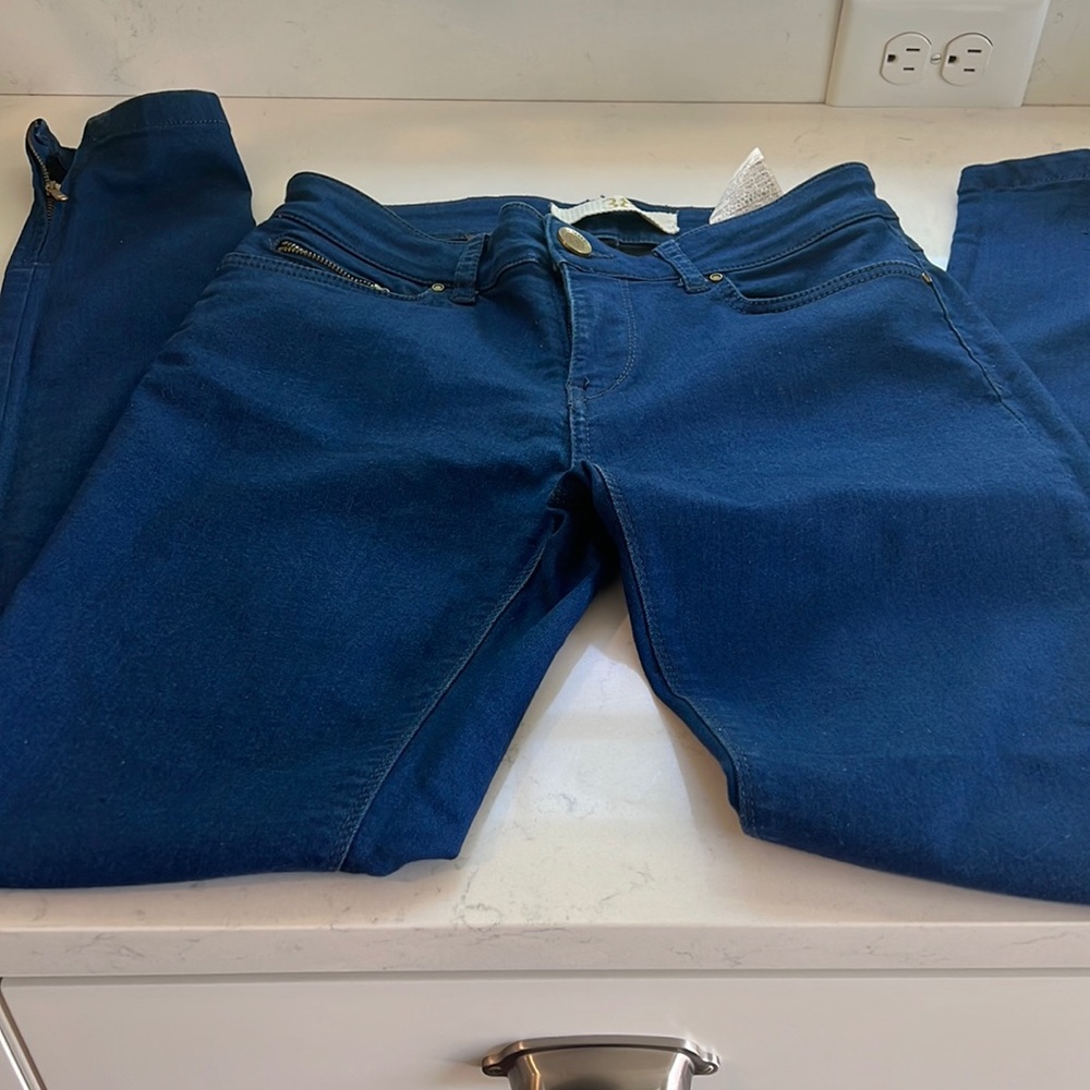 Zara blue jeans with side zipper!